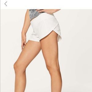 Lululemon speed up short size 6